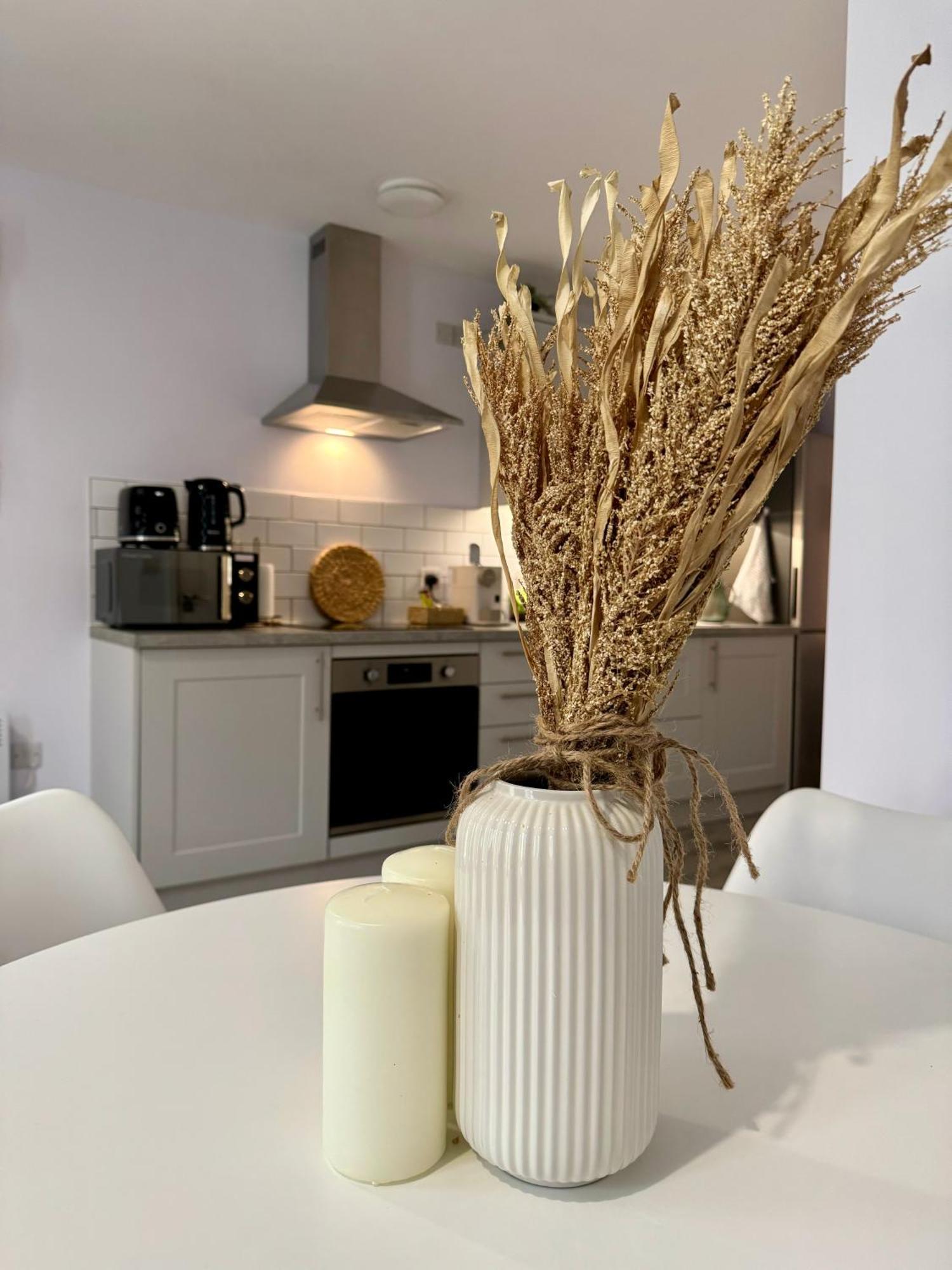 Brand New Flat 5 With Free Parking And Fast Wifi Lägenhet York Exteriör bild